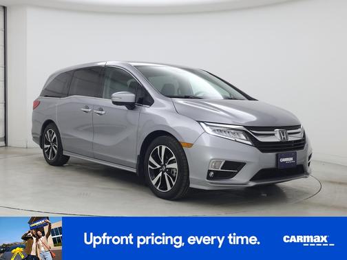 Silver 2018 Honda Odyssey Elite