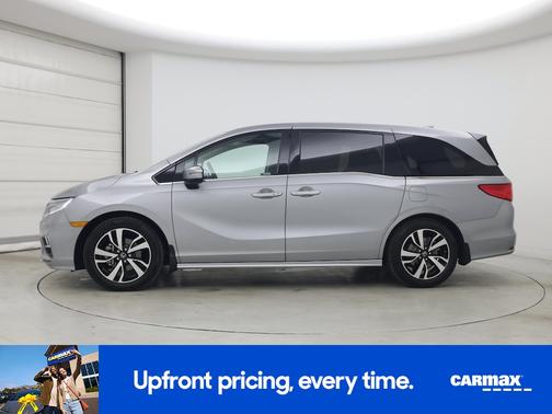 Silver 2018 Honda Odyssey Elite
