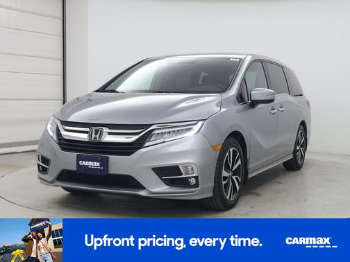 Silver 2018 Honda Odyssey Elite