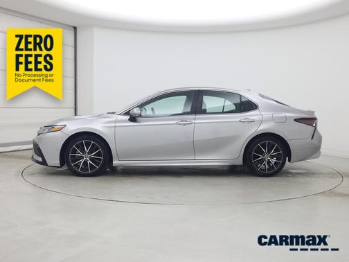 Silver 2023 Toyota Camry SE