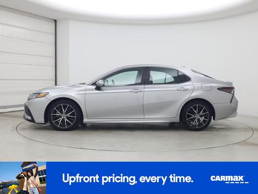 Silver 2023 Toyota Camry SE
