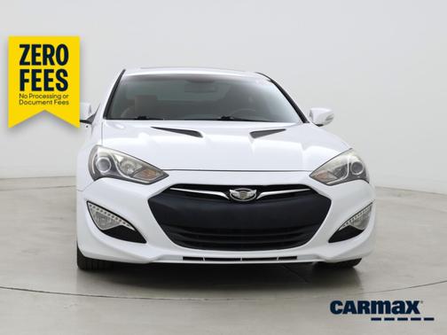 White 2016 Hyundai Genesis Ultimate