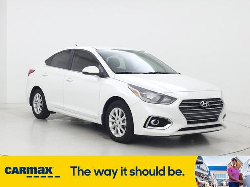 2019 Hyundai Accent SE