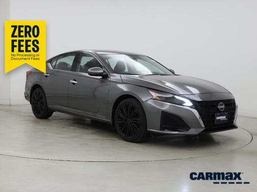 Gray 2023 Nissan Altima SL