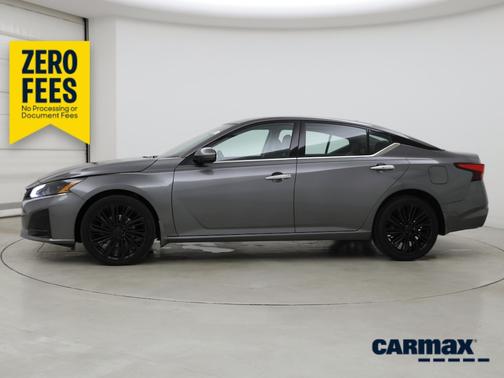 Gray 2023 Nissan Altima SL