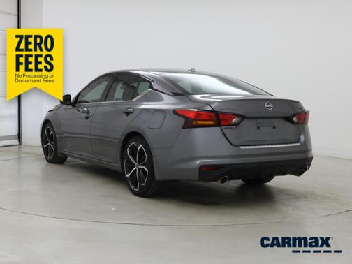 Gray 2023 Nissan Altima SR