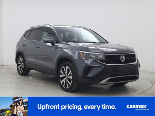 Gray 2022 Volkswagen Taos SE