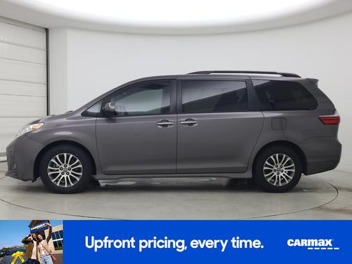 2020 Toyota Sienna XLE Premium