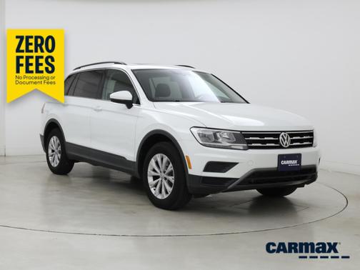 White 2019 Volkswagen Tiguan SE