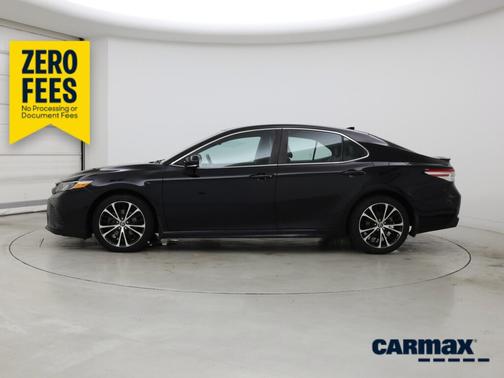 Black 2020 Toyota Camry SE