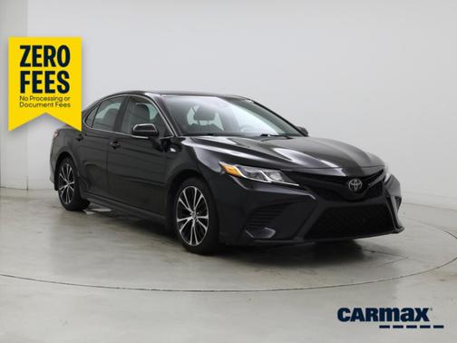 Black 2020 Toyota Camry SE
