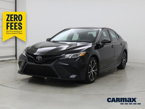 Black 2020 Toyota Camry SE