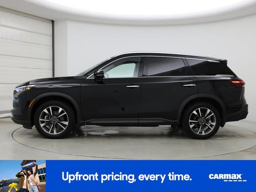 Black 2023 INFINITI QX60 Luxe
