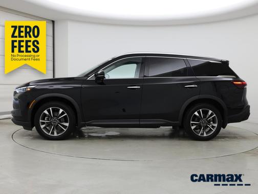 Black 2023 INFINITI QX60 Luxe