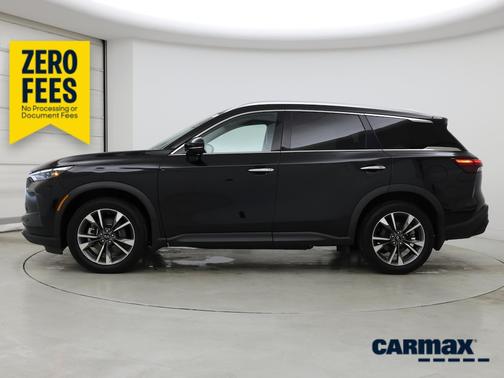 Black 2023 INFINITI QX60 Luxe