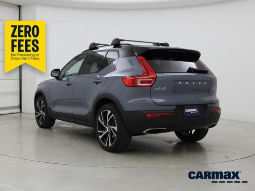 Gray 2020 Volvo XC40 T5 R-Design