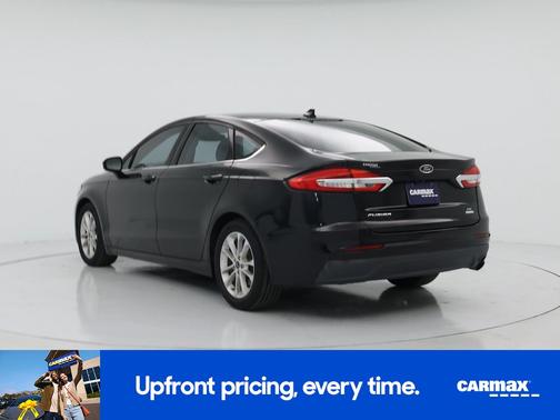 Black 2019 Ford Fusion SE