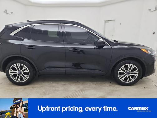 Black 2022 Ford Escape SEL