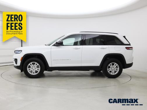 White 2025 Jeep Grand Cherokee Laredo