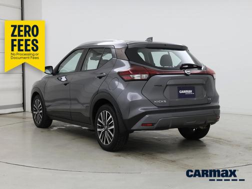 Gray 2021 Nissan Kicks SV