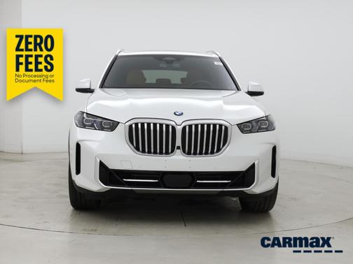 White 2025 BMW X5 xDrive40i