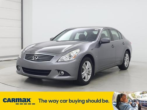 2015 INFINITI Q40