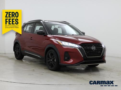 Red 2022 Nissan Kicks SR