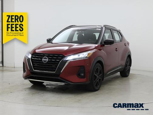 Red 2022 Nissan Kicks SR
