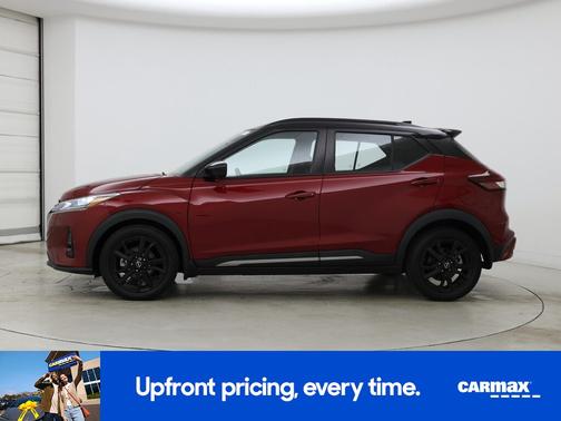 Red 2022 Nissan Kicks SR