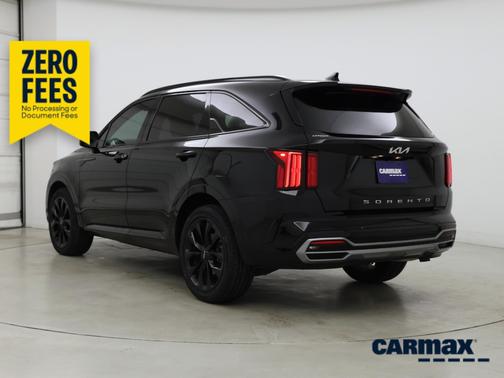 Black 2022 Kia Sorento SX