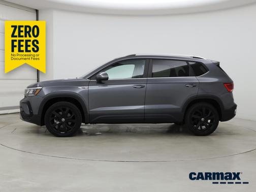 Gray 2023 Volkswagen Taos SE