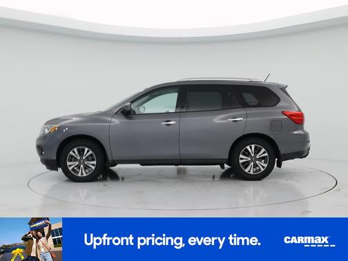 Gray 2017 Nissan Pathfinder SL