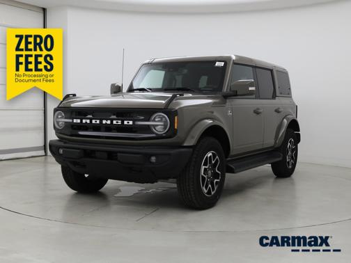 Gray 2025 Ford Bronco Outer Banks