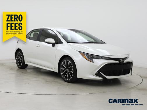White 2020 Toyota Corolla Hatchback XSE