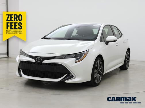 White 2020 Toyota Corolla Hatchback XSE