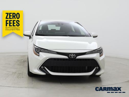 White 2020 Toyota Corolla Hatchback XSE