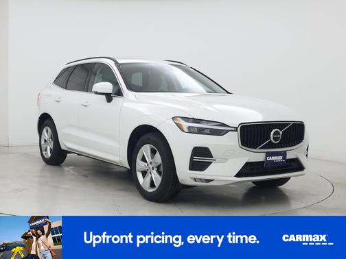 2022 Volvo XC60 B5 Momentum