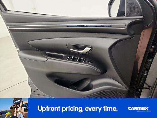 Gray 2023 Hyundai TUCSON SEL