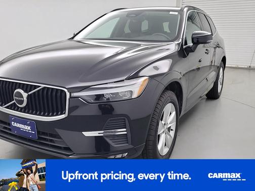 2022 Volvo XC60 B5 Momentum