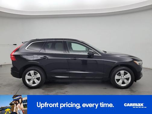 2022 Volvo XC60 B5 Momentum