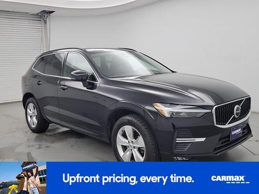 2022 Volvo XC60 B5 Momentum