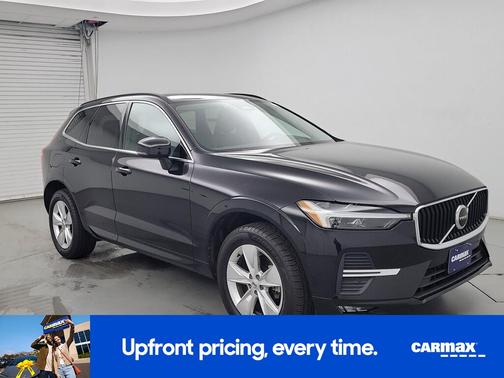 2022 Volvo XC60 B5 Momentum