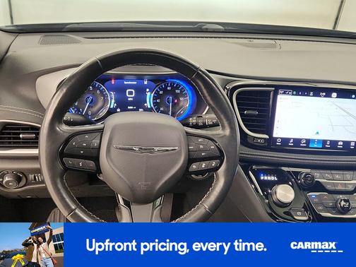 Gray 2021 Chrysler Pacifica Touring L