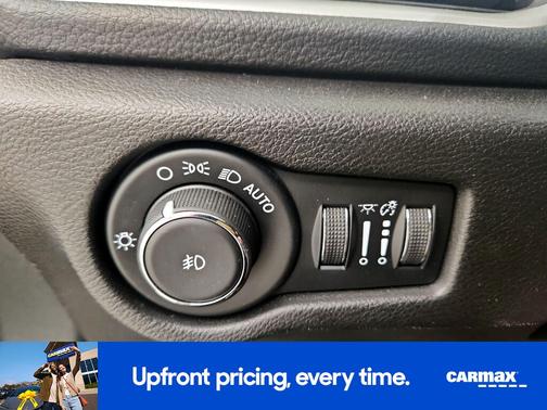 Gray 2021 Chrysler Pacifica Touring L