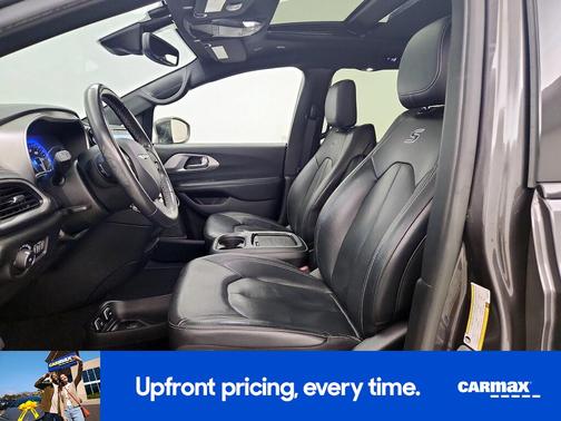 Gray 2021 Chrysler Pacifica Touring L