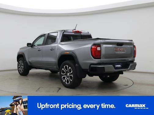 2024 GMC Canyon AT4