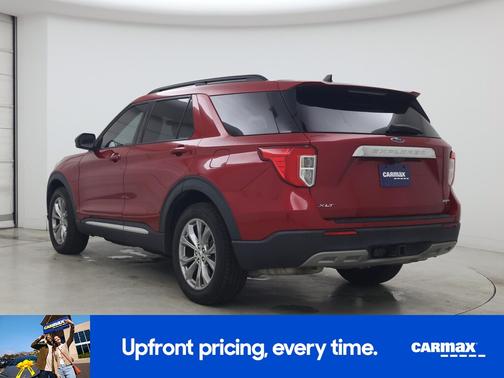 Red 2022 Ford Explorer XLT