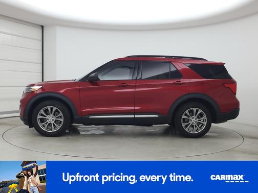 Red 2022 Ford Explorer XLT