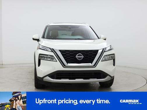 White 2023 Nissan Rogue Platinum