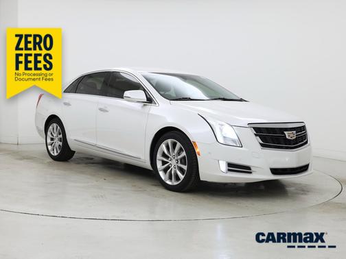 White 2016 Cadillac XTS Luxury